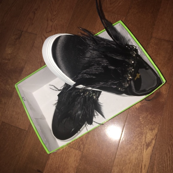 sam edelman feather sneakers